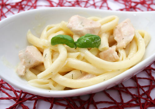 Spaghetti mit Lachssoße Rezept | Kostenlose-Rezepte.eu